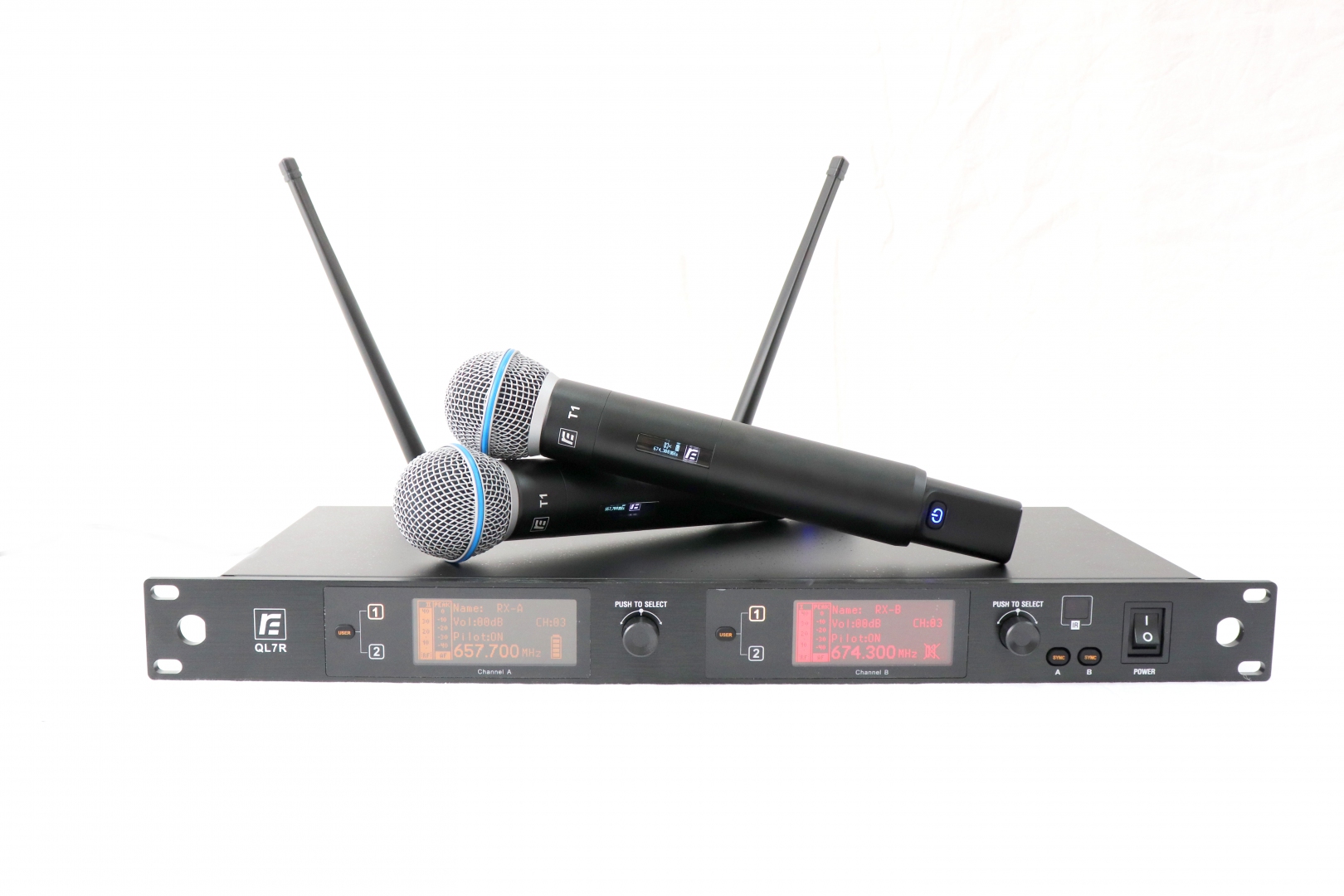 RFIntell QL7R/T1-B 720,500-754,000 МГц 2-канальная радиосистема с 2-мя ручными микрофонами в Калининградской области